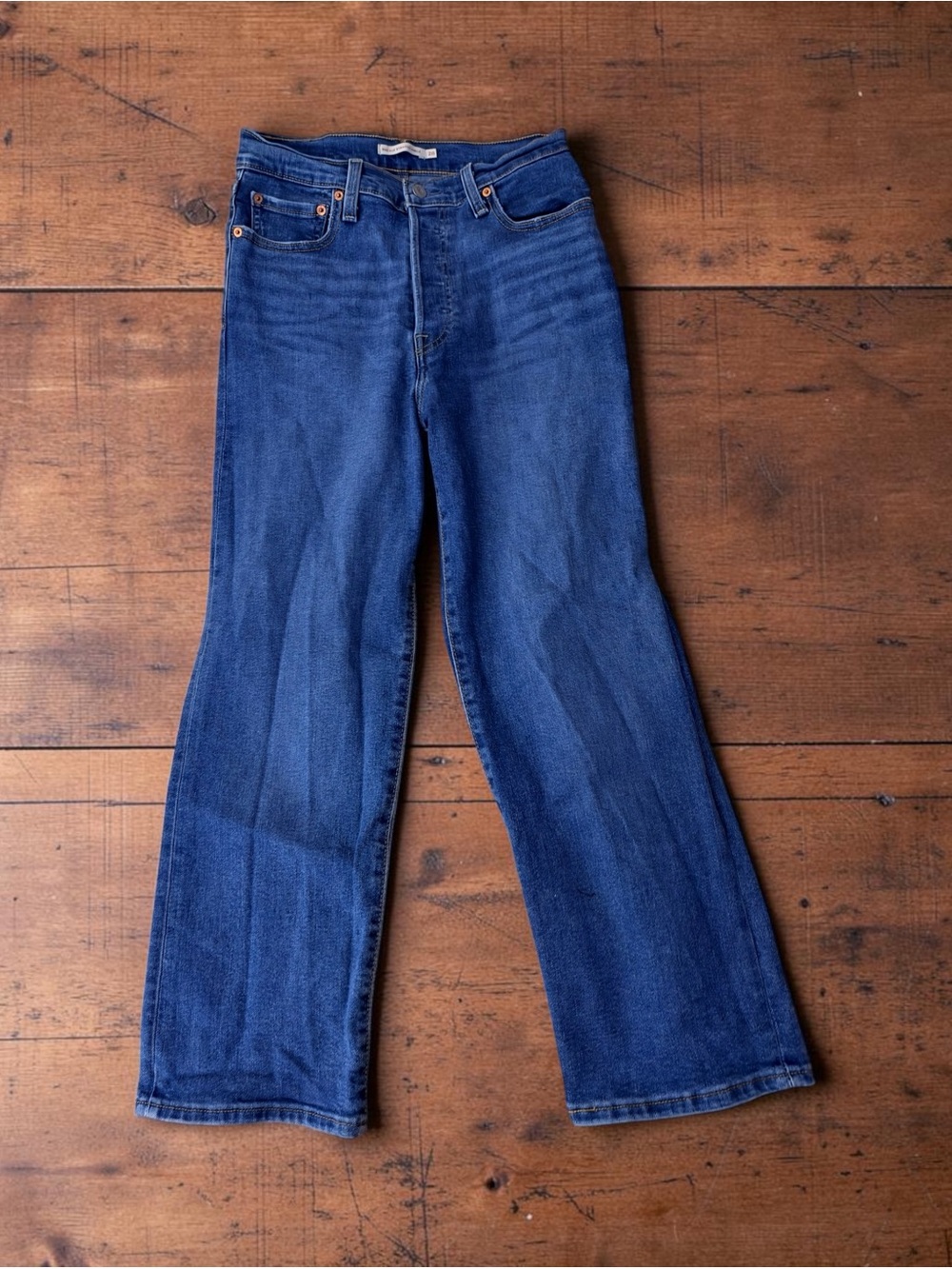 LEVI’S RIBCAGE STRAIGHT LEG ANKLE LENGTH ULTRA HIGH RISE JEANS SIZE 28